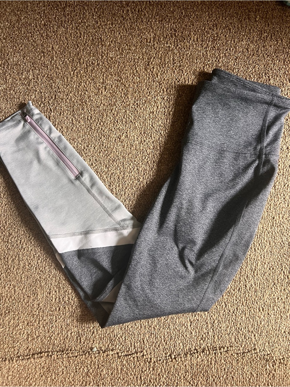 Women’s Gray Athletic 7/8 Colorblock Leggings